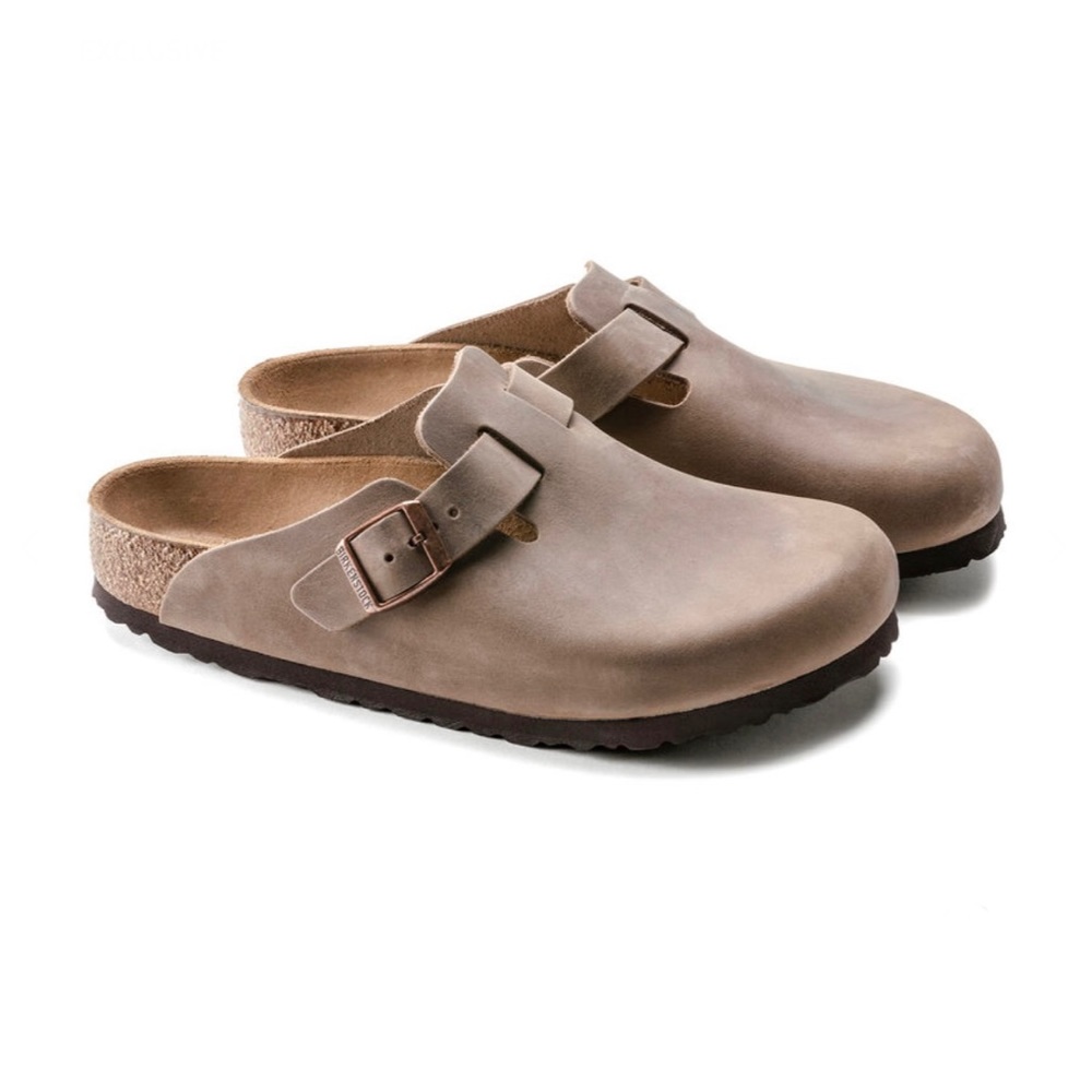 Birkenstock Bostons Oiled Leather in Tobacco Brown
